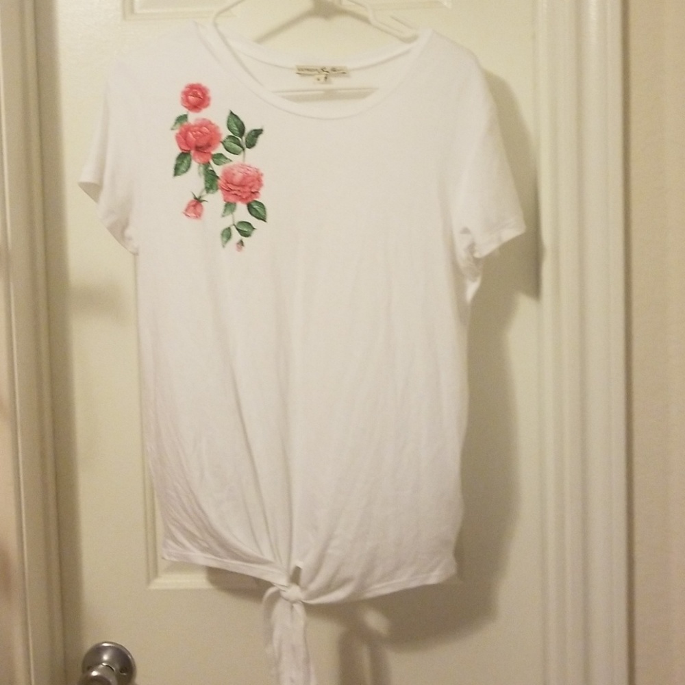 Super soft T shirt, front tie